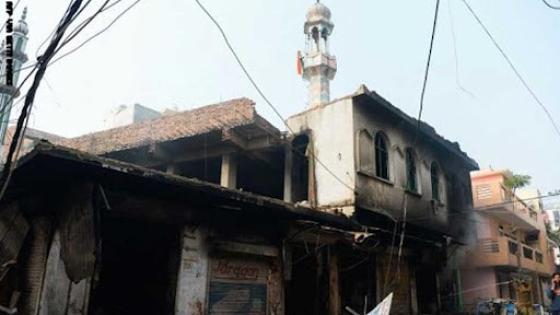 مسجد تم تخريبه ضمن اعمال العنف