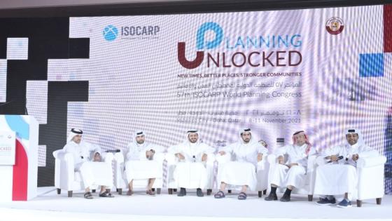 جانب من الجلسات النقاشية