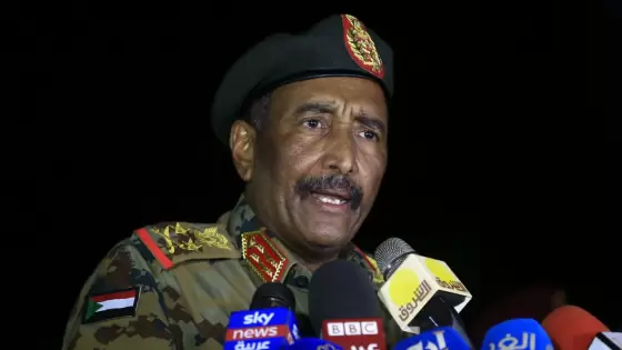 عبد الفتاح البرهان القائد العام للجيش السوداني