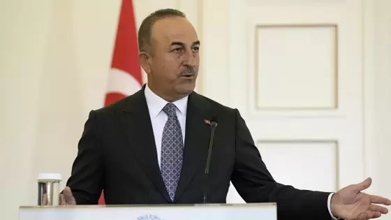 مولود جاويش أوغلو وزير الخارجية التركي