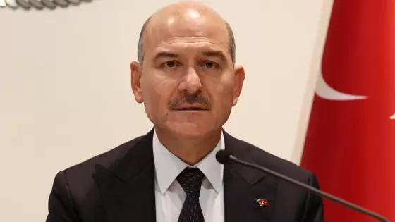 سليمان صويلو وزير الداخلية التركي