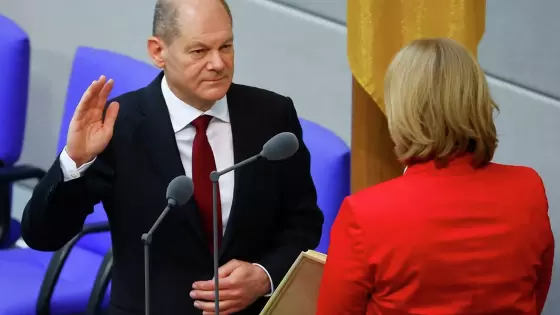 خلال أداء اليمين الدستورية