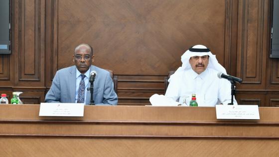 جانب من الندوة