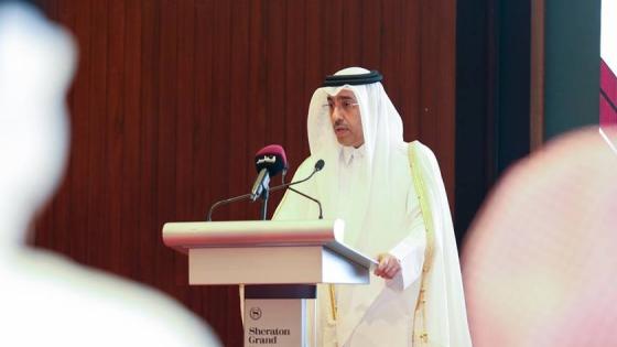 سعادة الدكتور علي بن صميخ المري وزير العمل