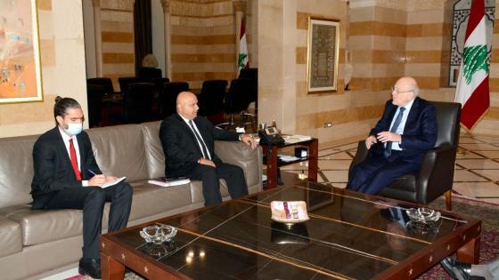 جانب من المباحثات