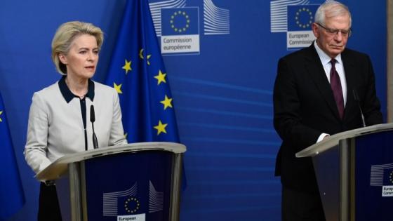 جانب من المؤتمر الصحفي للمفوضية الأوروبية بشأن أزمة أوكرانيا