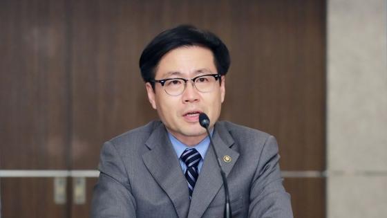 يو هان-كو وزير التجارة الكوري الجنوبي