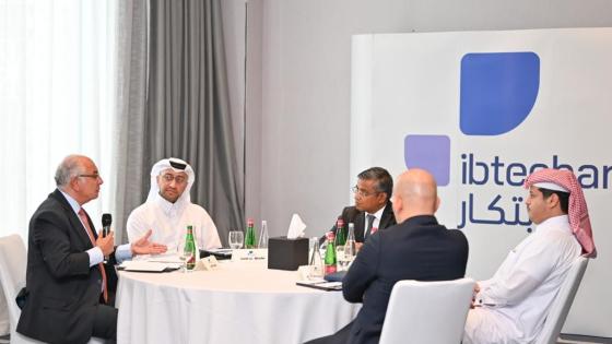 جانب من الجلسة النقاشية