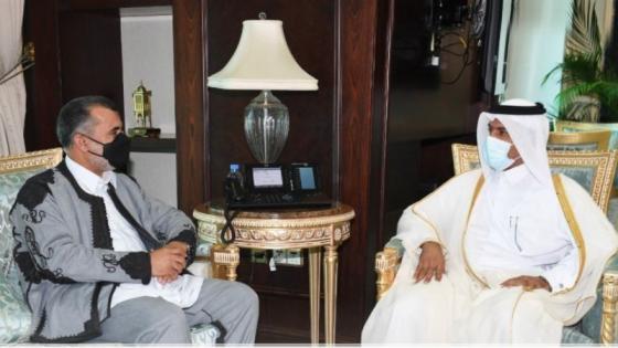 خلال تسليم نسخة من أوراق اعتماد سعادة السيد محمد الصغير