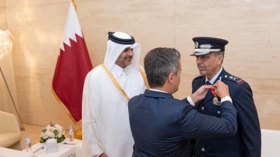 جانب من منح الوسام