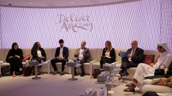 جانب من الندوة