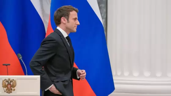 الرئيس الفرنسي إيمانويل ماكرون