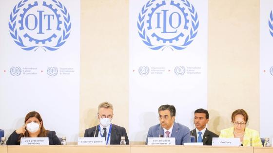 سعادة وزير العمل خلال مشاركته بالؤتمر