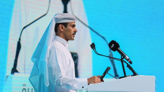 سعادة المهندس سعد بن شريدة الكعبي وزير الدولة لشؤون الطاقة هلال إلقاء كلمته