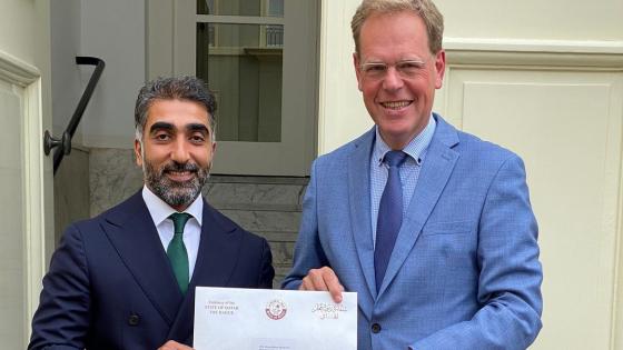 جانب من تسليم الرسالة الخطية