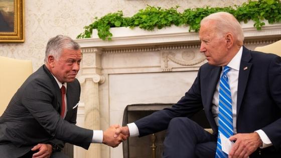 جانب من لقاء الرئيس الأمريكي ونظيره الأردني