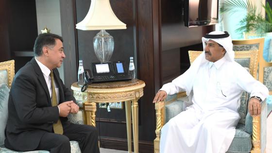 الأمين العام لوزارة الخارجية خلال تسلم الرسالة