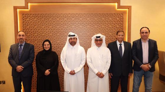 صورة جماعية عقب الإعلان عن المشروع