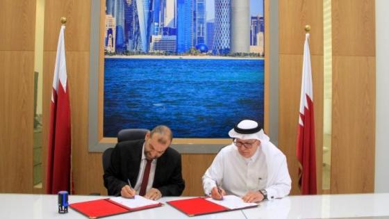 جانب من توقيع الاتفاقية