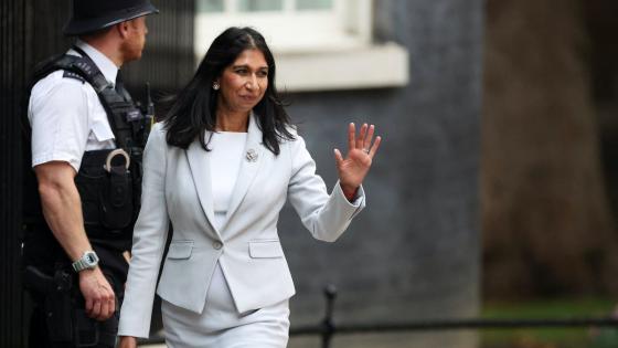 وزيرة الداخلية البريطانية المستقيلة سويلا بريفرمان