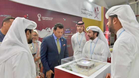 وزير الشباب المصري يتفقد جناح قطر في مؤتمر COP 27