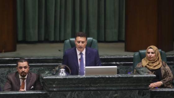 النائب أحمد الصفدي خلال جلسة البرلمان