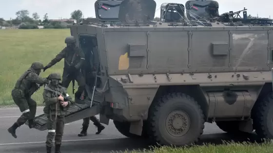 قوات روسية في خيرسون