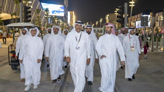 جانب من زيارة معالي رئيس مجلس الوزراء للمركز الإعلامي