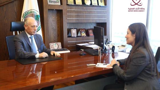 جانب من حوار وزير الدفاع اللبناني مع "قنا"