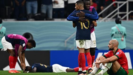 فرحة لاعبي فرنسا بالفوز على المغرب