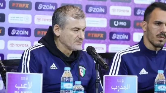 المدير الفني للمنتخب الكويتي روي بينتو