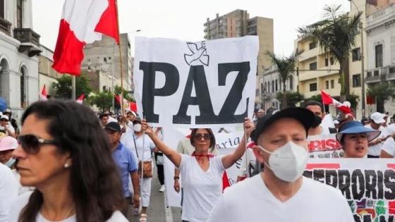 جانب من التظاهرات في الشوارع