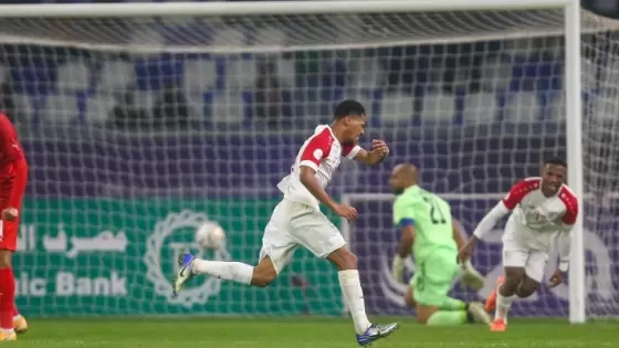 جانب من مباراة عمان والبحرين