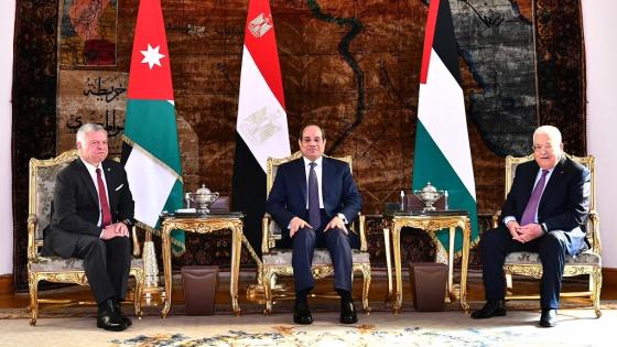 القادة المشاركون في القمة الثلاثية