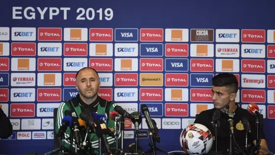 مدرب منتخب الجزائر جمال بلماضي