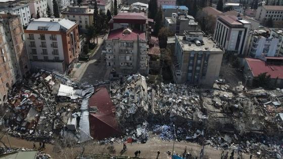 آثار الزلزال المُدمر في تركيا