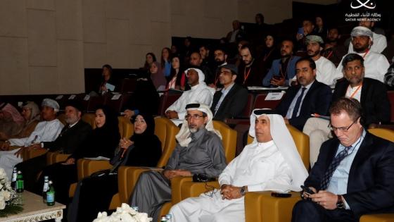 جانب من جلسات المنتدى