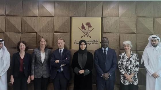 على هامش الاجتماع