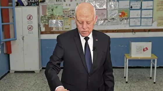 الرئيس التونسي قيس سعيّد