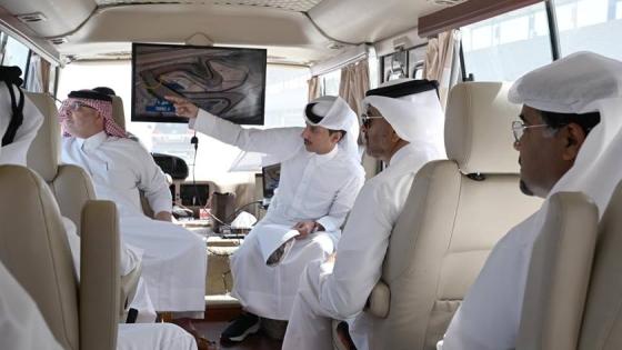 معالي رئيس الوزراء خلال تفقده حلبة لوسيل