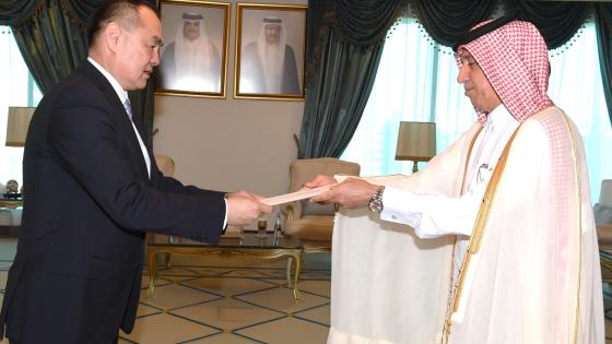 جانب من تسليم أوراق الاعتماد