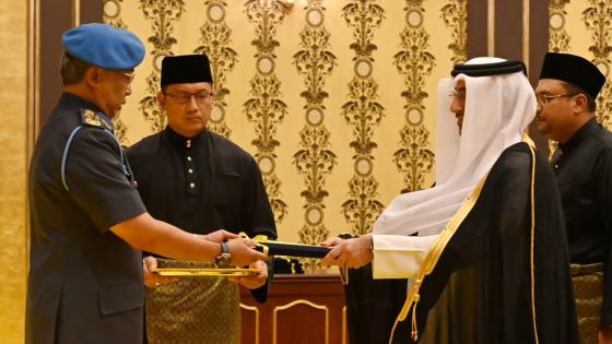 جانب من تسليم أوراق الاعتماد