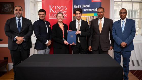 عقب  توقيع خطاب النوايا