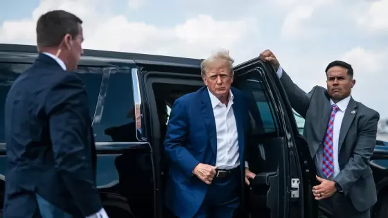 الرئيس الأمريكي السابق دونالد ترامب