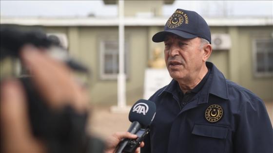 وزير الدفاع التركي خلوصي أكار