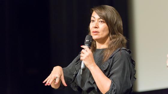 تالا حديد مخرجة فيلم منزل وسط الحقول