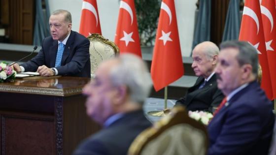 أردوغان خلال حفل تزويد محطة "أكويو" بأول وقود نووي