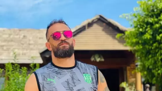 لاعب كرة القدم الراحل نزار العيساوي