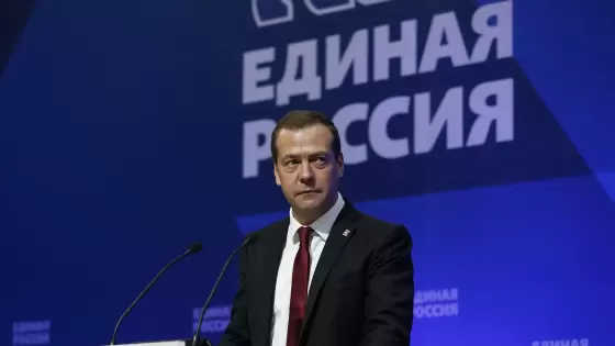 نائب رئيس مجلس الأمن الروسي دميتري ميدفيديف