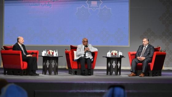 جانب من الندوة